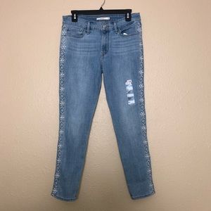 Levi’s 711 Skinny Embroiled Ankle Jean